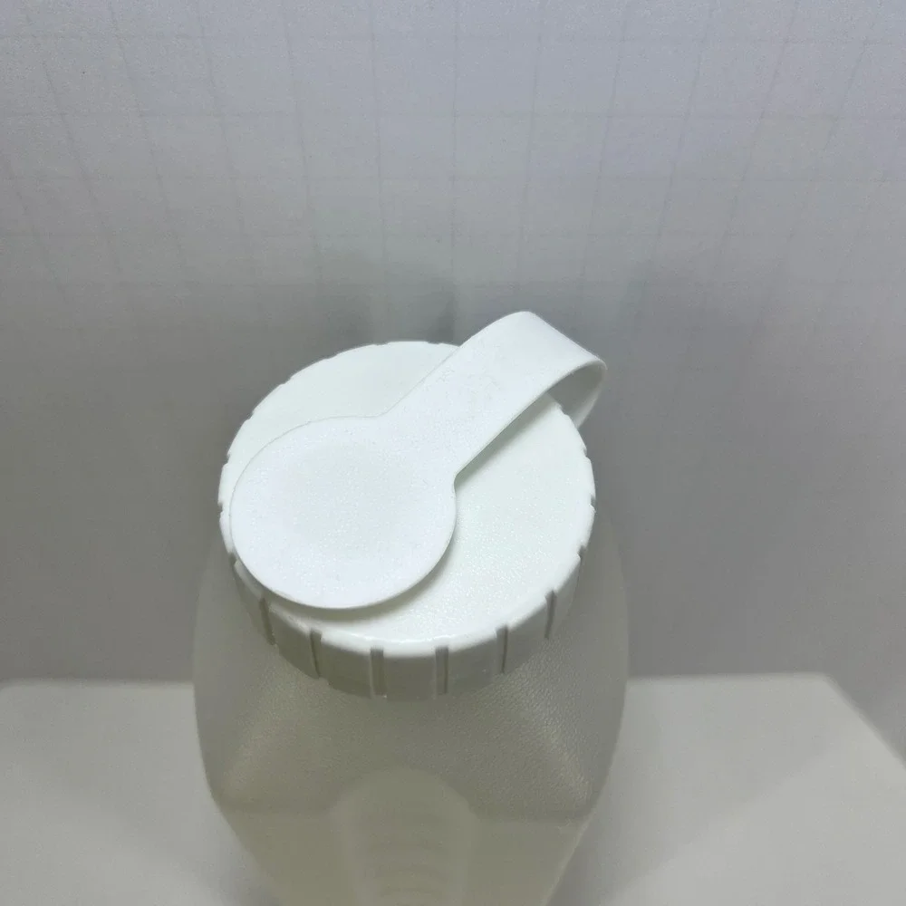 Vintage Rubbermaid 1 Qt Pitcher‎ Bottle Flip Spout Lid Measuring 32oz